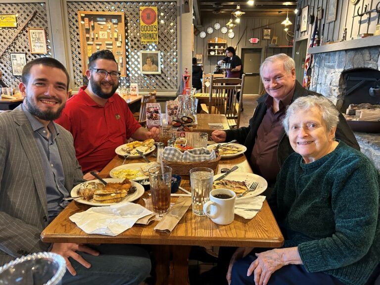 Resident Spotlight Breakfast! Knollwood Retirement Center