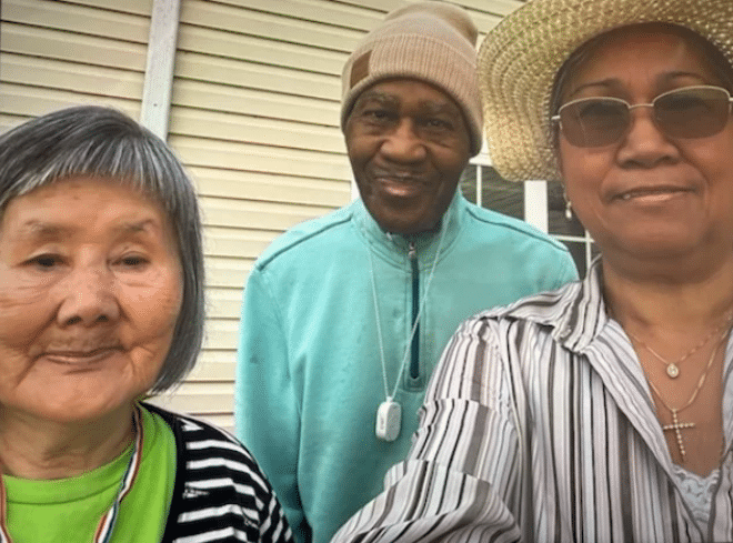 Knollwood residents plant a garden for Earth Day